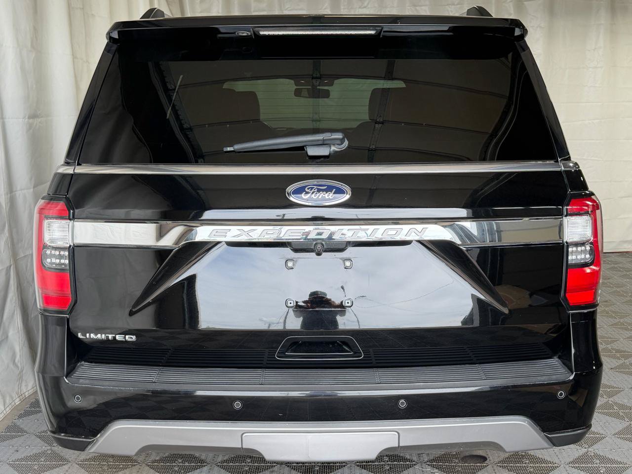 Used 2018 Ford Expedition Limited AWD/4WD image 7