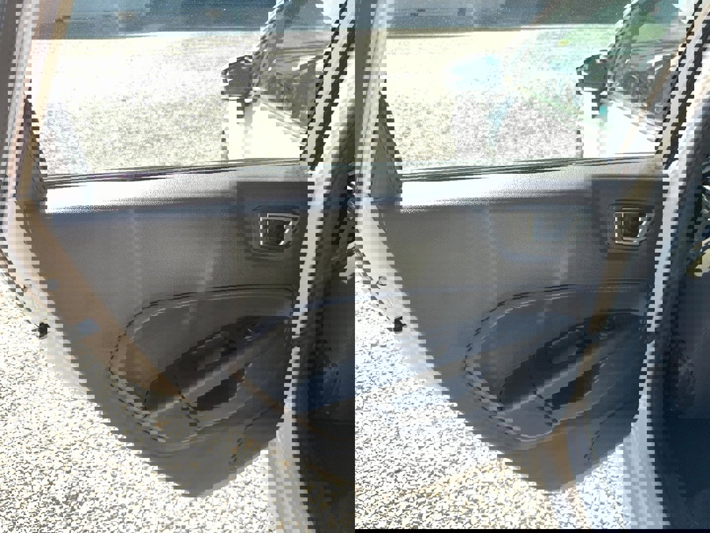 Used 2017 Ford Fiesta ST FWD image 8