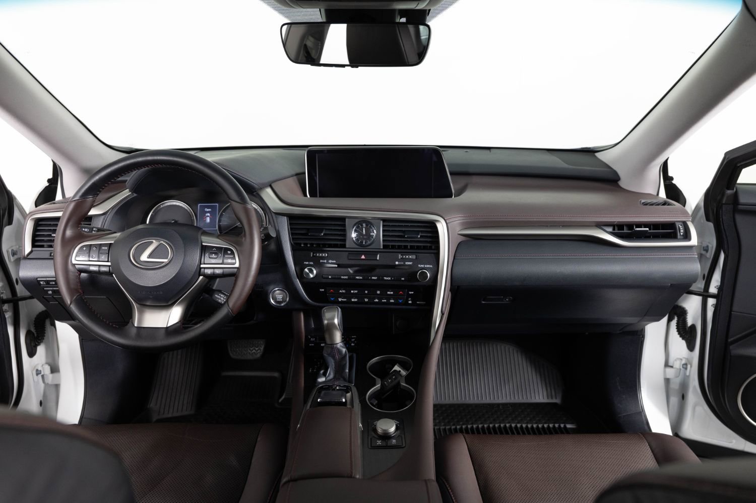 Used 2018 Lexus RX 350L Luxury image 40