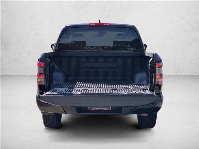 Used 2024 Nissan Frontier SV RWD image 6