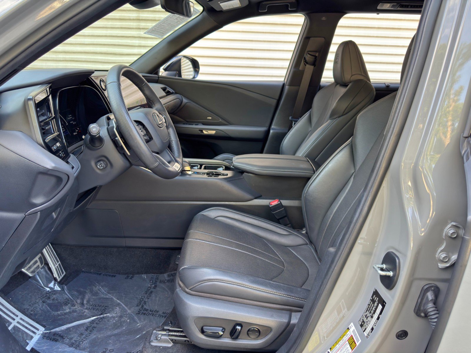 Used 2024 Lexus TX 500h AWD w/ Technology Package image 16