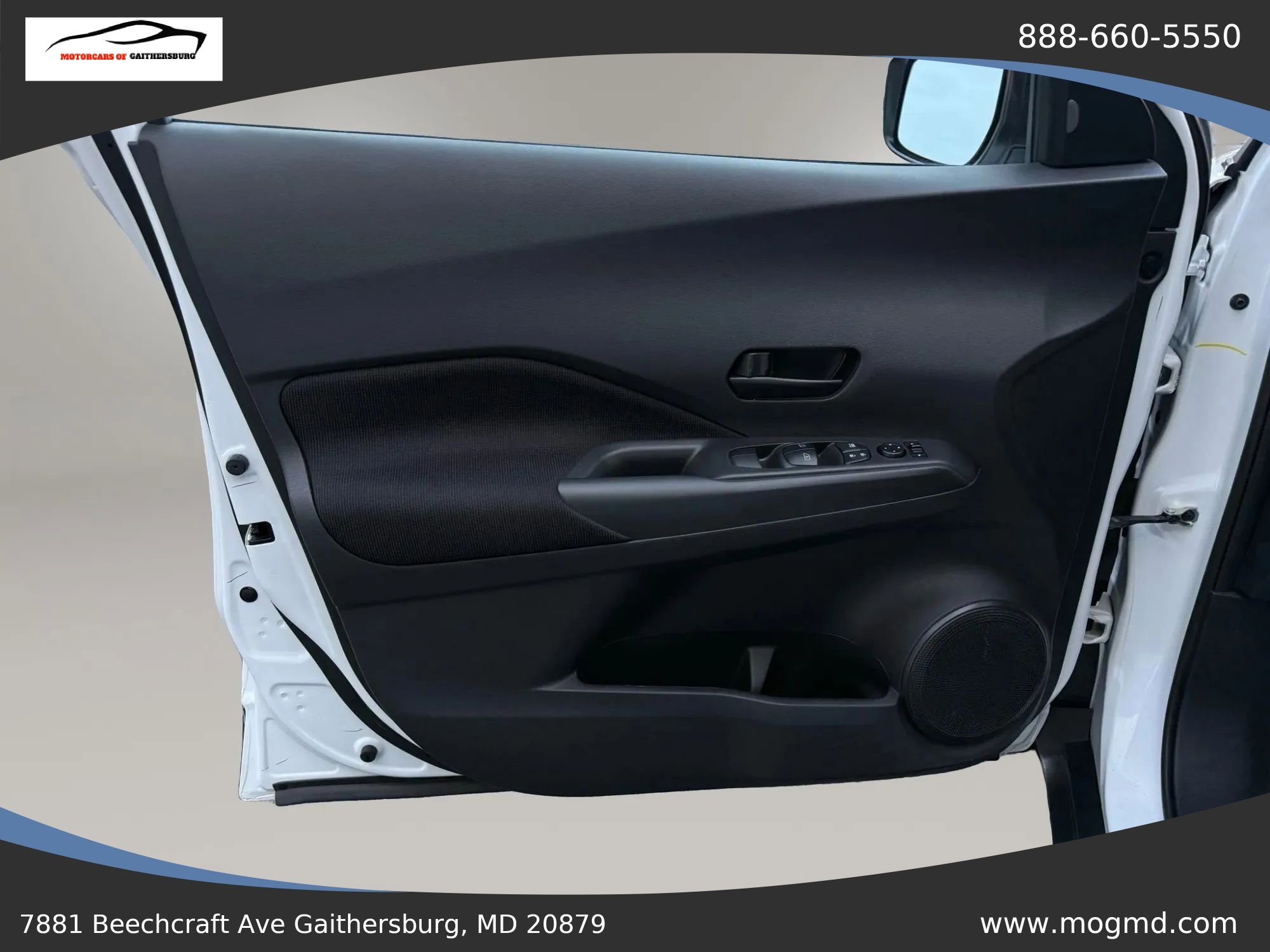 Used 2022 Nissan Kicks S image 15