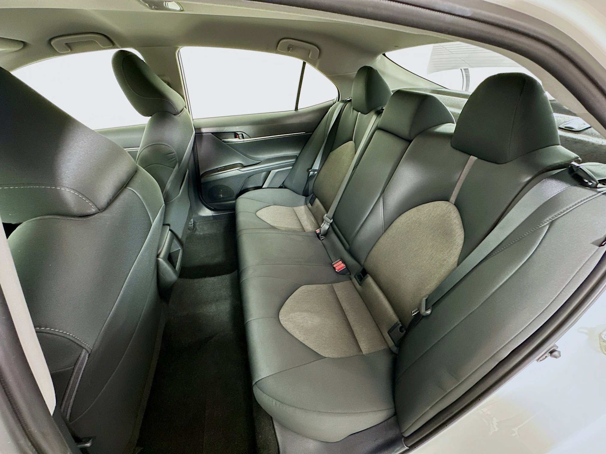 Used 2024 Toyota Camry LE image 25