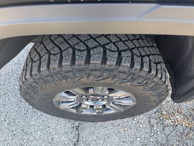 New 2026 GMC Sierra 1500 AT4X w/ LPO, Black Badging Package AWD/4WD image 10