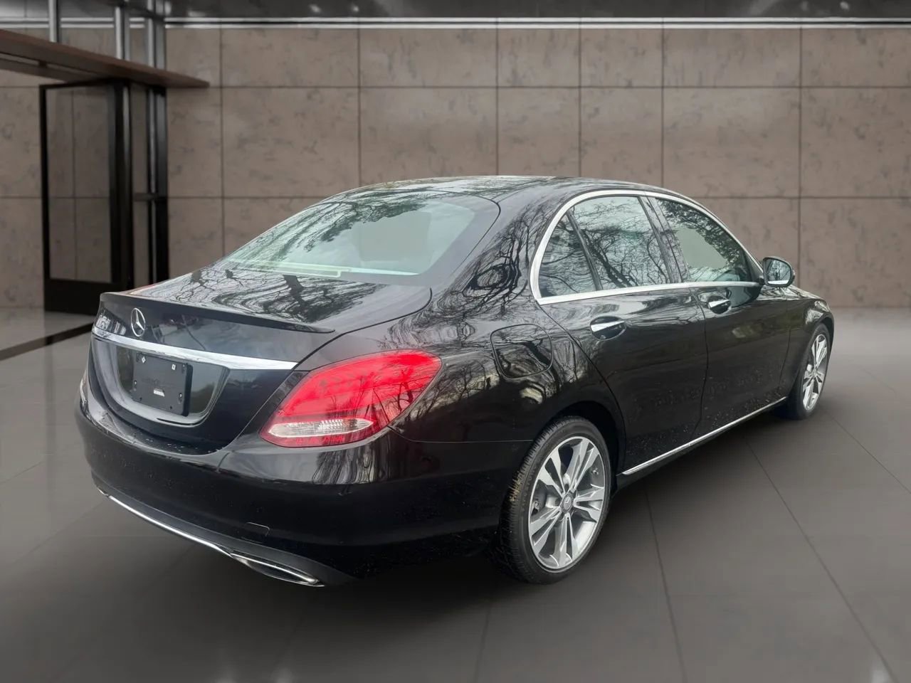 Used 2017 Mercedes-Benz C 300 Sedan image 6