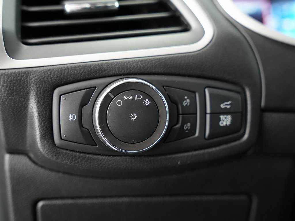 Used 2020 Ford Edge SEL w/ Convenience Package image 49