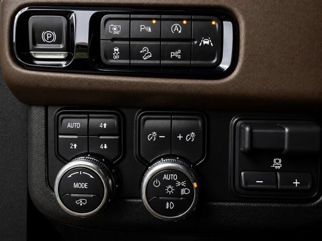 Used 2025 GMC Yukon Denali Ultimate AWD/4WD image 48