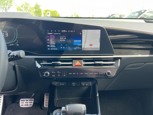 Certified 2024 Kia Niro EX Touring image 17