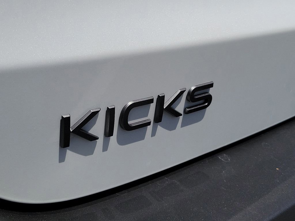 New 2026 Nissan Kicks SV FWD image 4