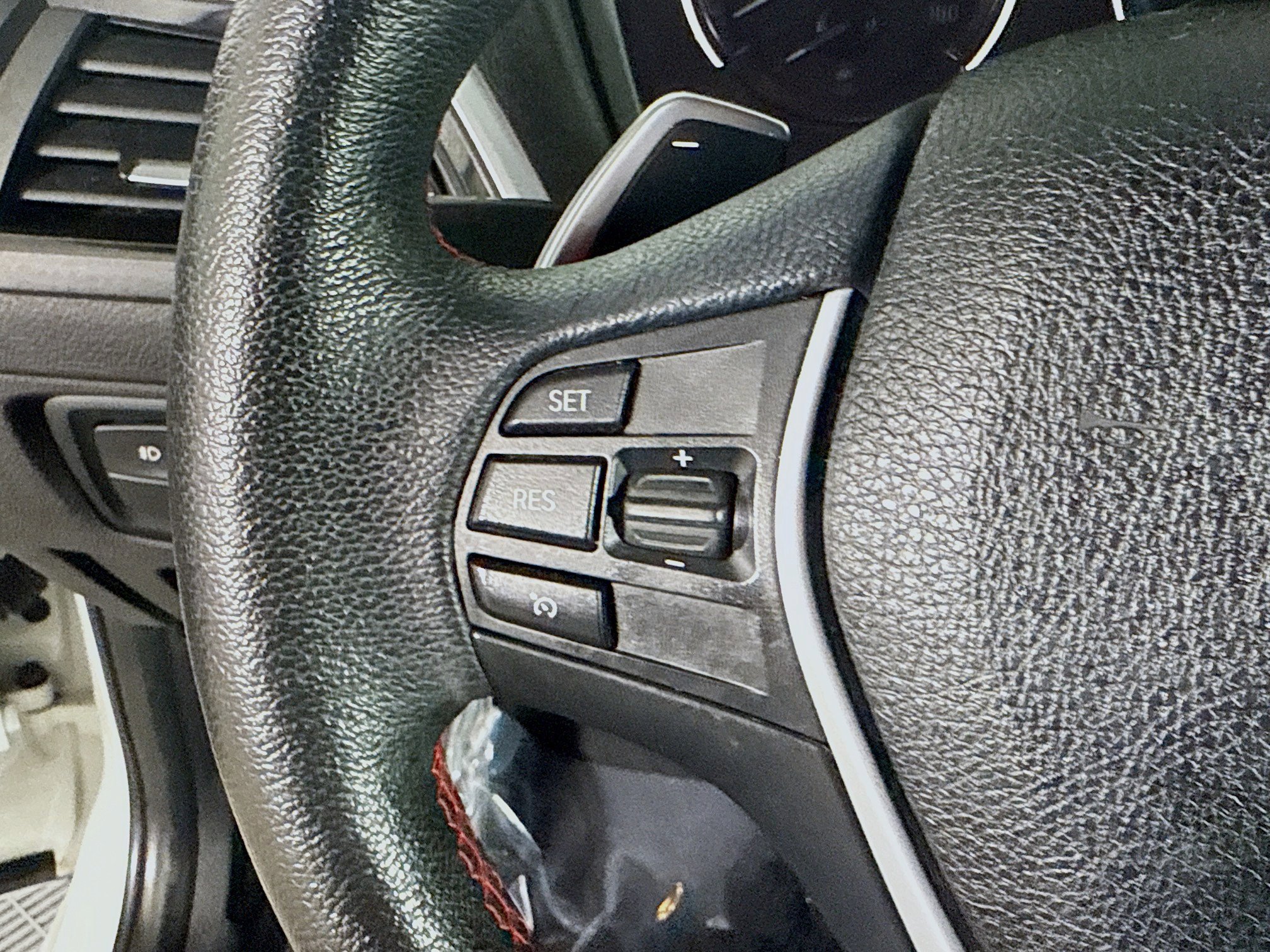 Used 2019 BMW 230i Coupe w/ Premium Package image 14