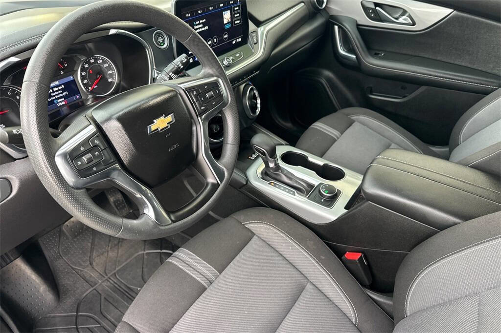 Used 2023 Chevrolet Blazer LT w/ Convenience Package image 8