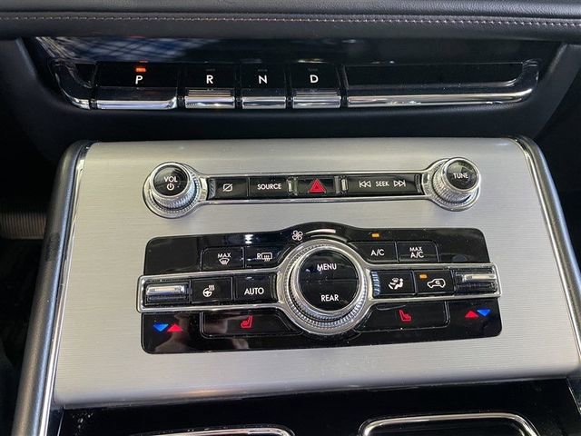 Used 2023 Lincoln Aviator AWD image 18