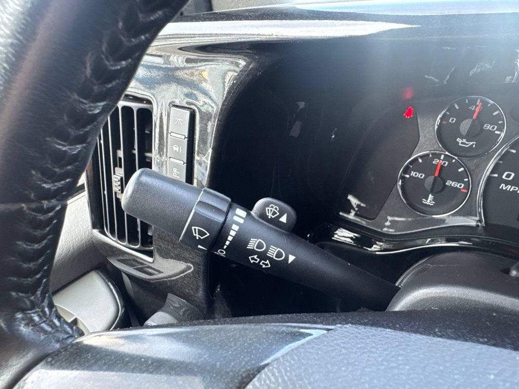 Used 2016 Chevrolet Express 2500 RWD image 39