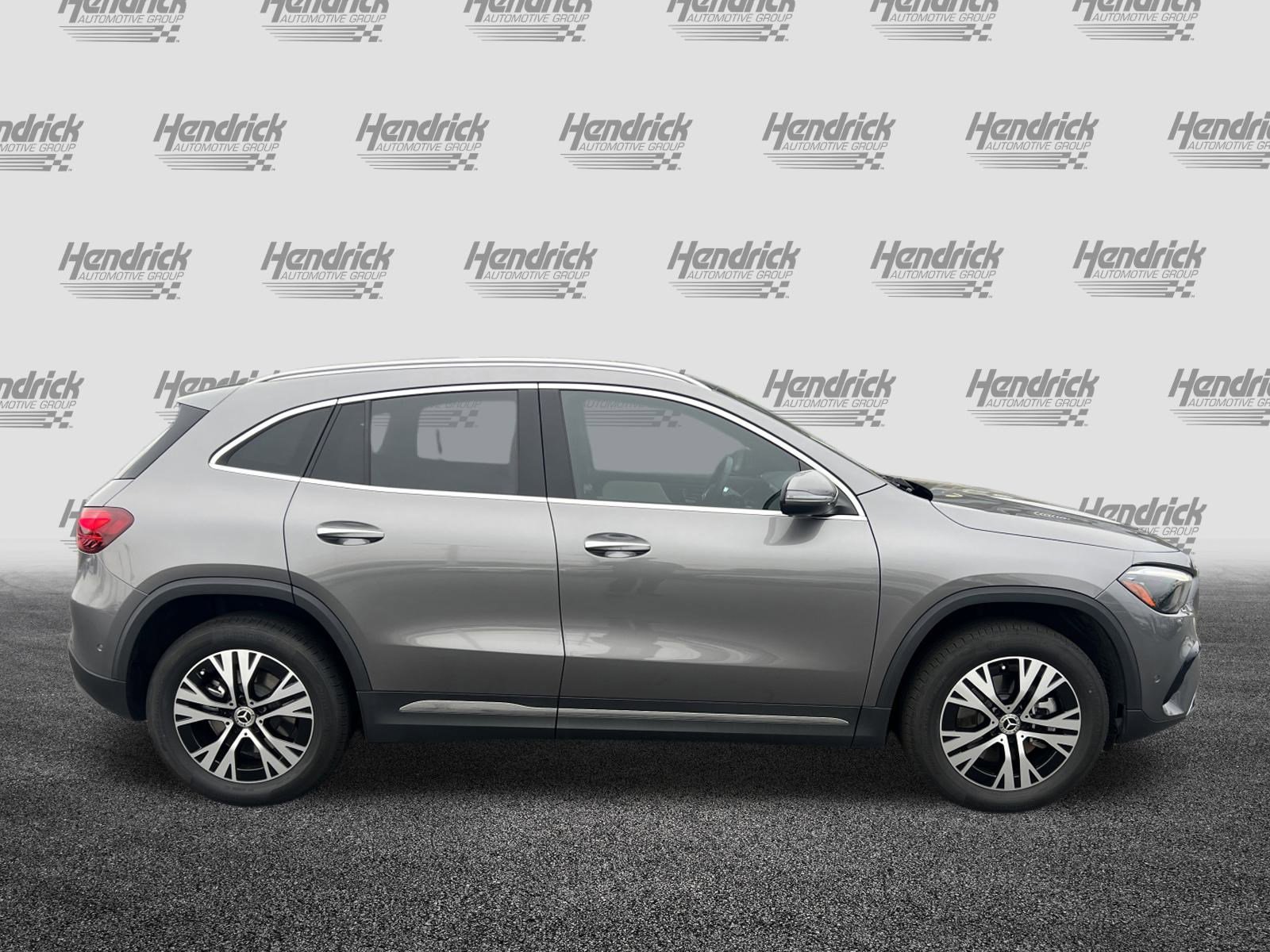 Used 2025 Mercedes-Benz GLA 250 4MATIC image 11