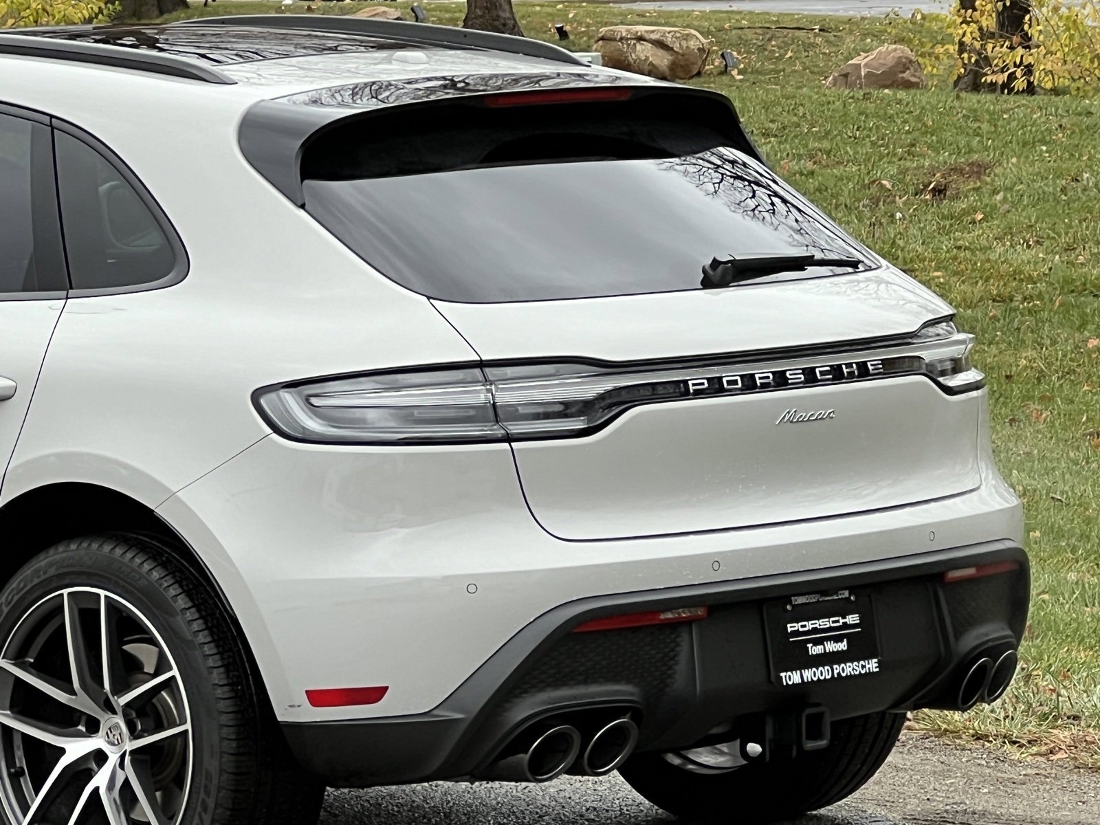Certified 2025 Porsche Macan image 10