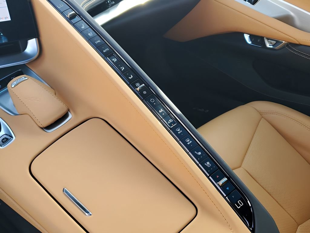 Used 2025 Chevrolet Corvette Z06 image 33