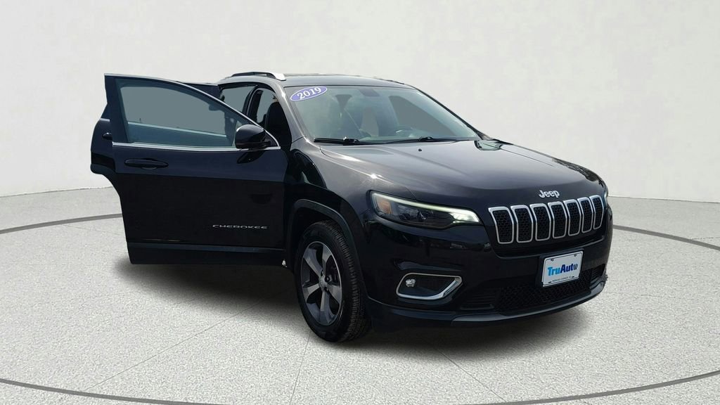 Used 2019 Jeep Cherokee Limited image 8