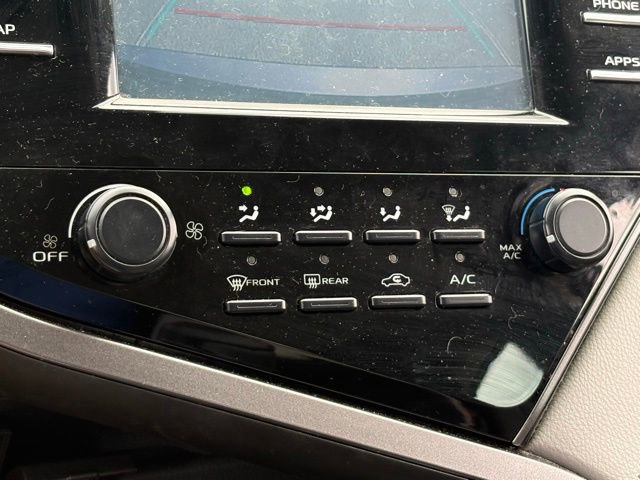 Used 2019 Toyota Camry LE FWD image 15