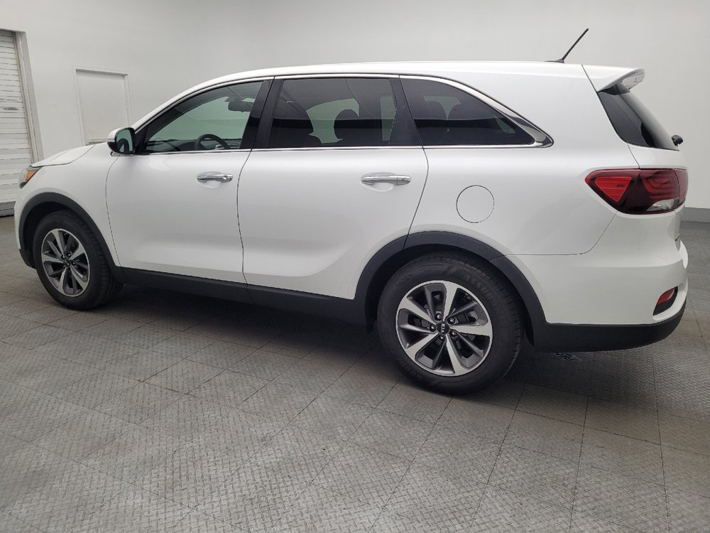 Used 2020 Kia Sorento LX FWD image 3