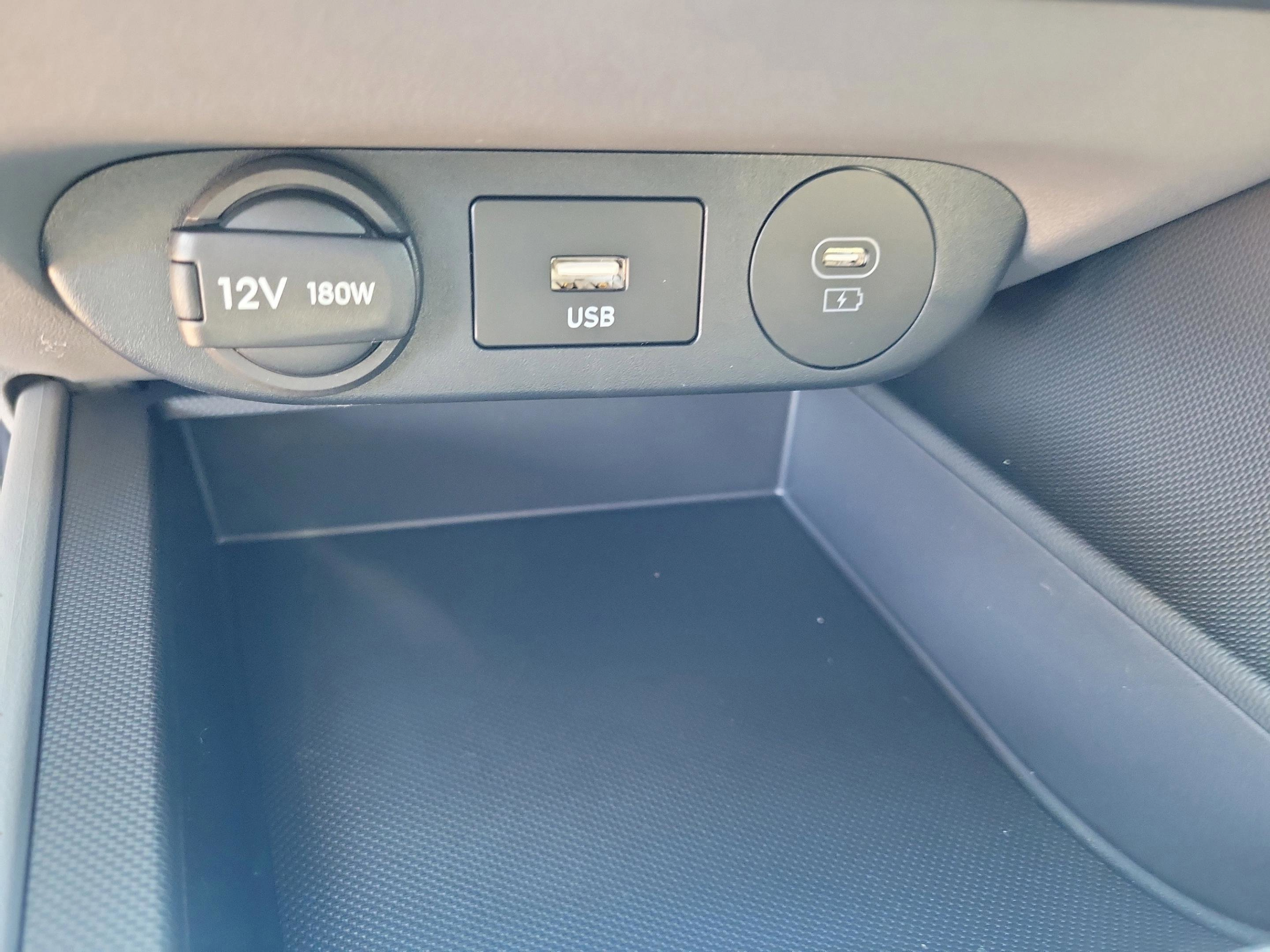 New 2026 Hyundai Elantra SE FWD image 9