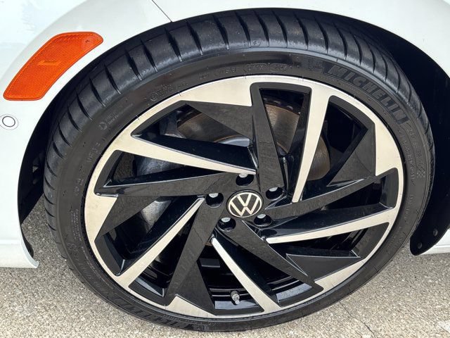 Used 2023 Volkswagen Arteon SEL Premium AWD/4WD image 11