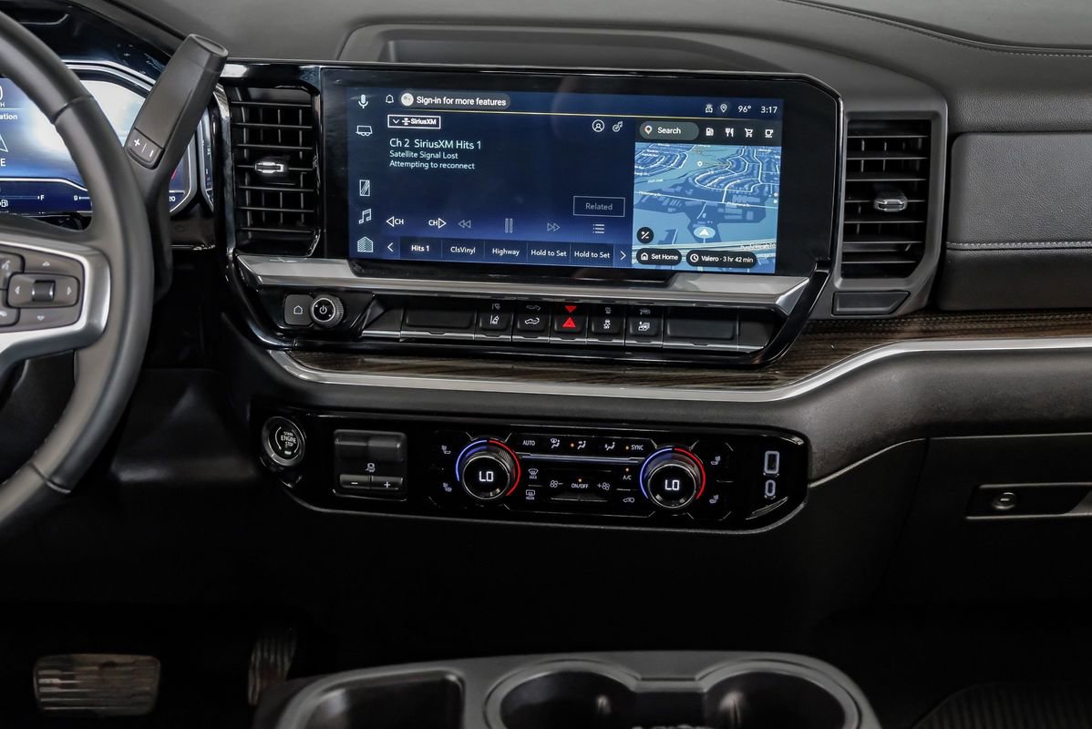 Used 2025 Chevrolet Silverado 2500 LT w/ Convenience Package image 26