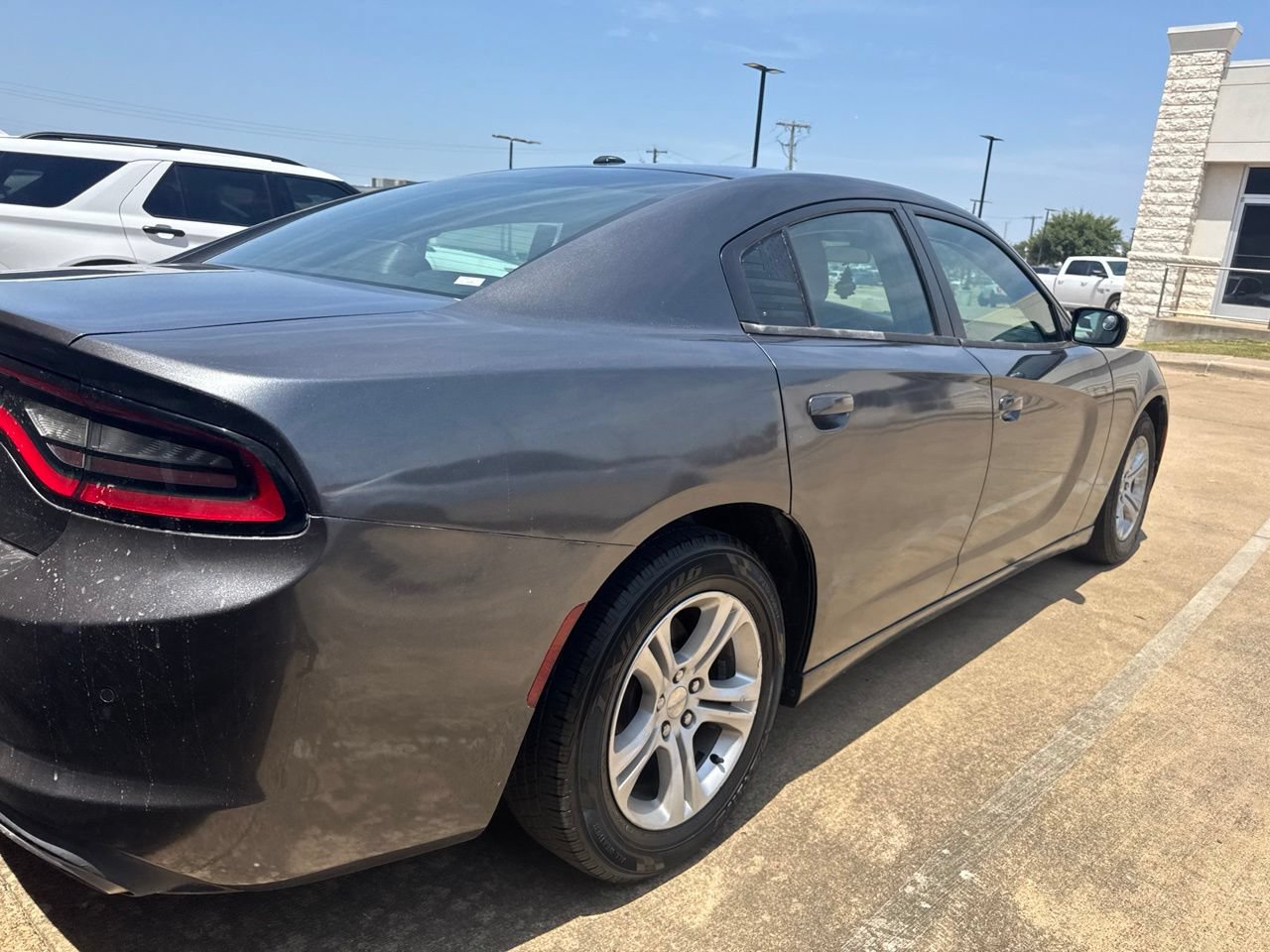 Used 2019 Dodge Charger SXT w/ Leather Interior Group RWD image 5