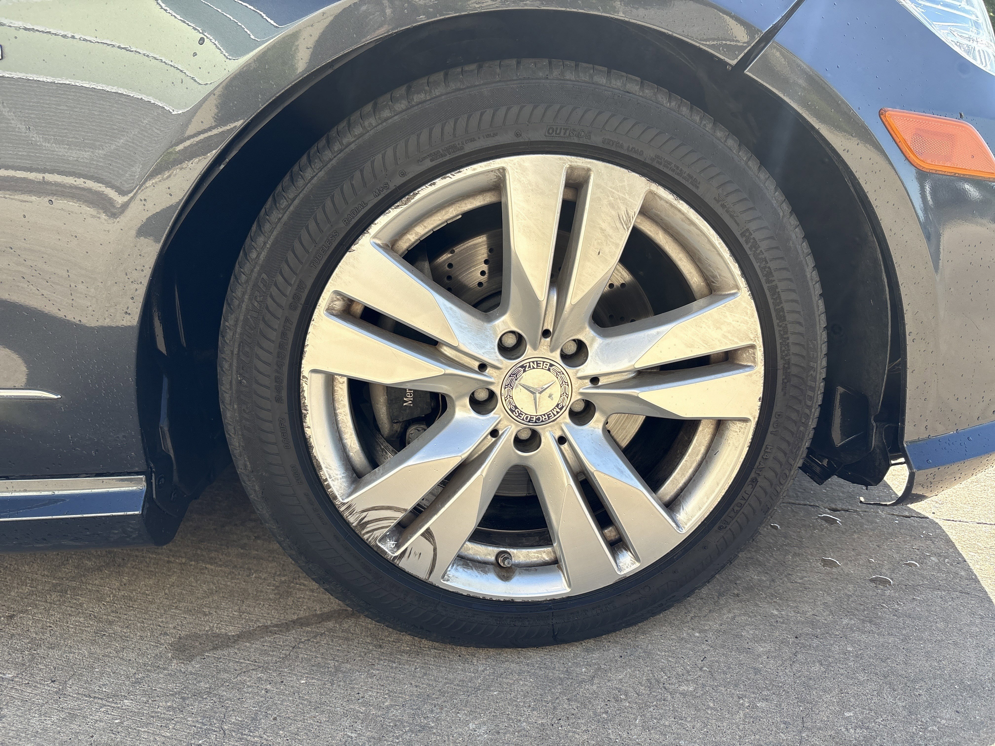 Used 2011 Mercedes-Benz E 350 BlueTEC Sedan image 13