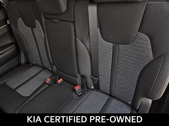 Certified 2025 Kia Sorento LX FWD image 12