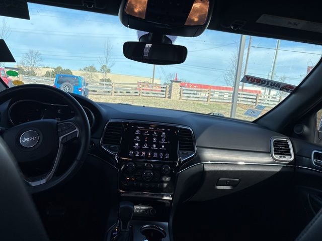 Used 2019 Jeep Grand Cherokee Limited image 19
