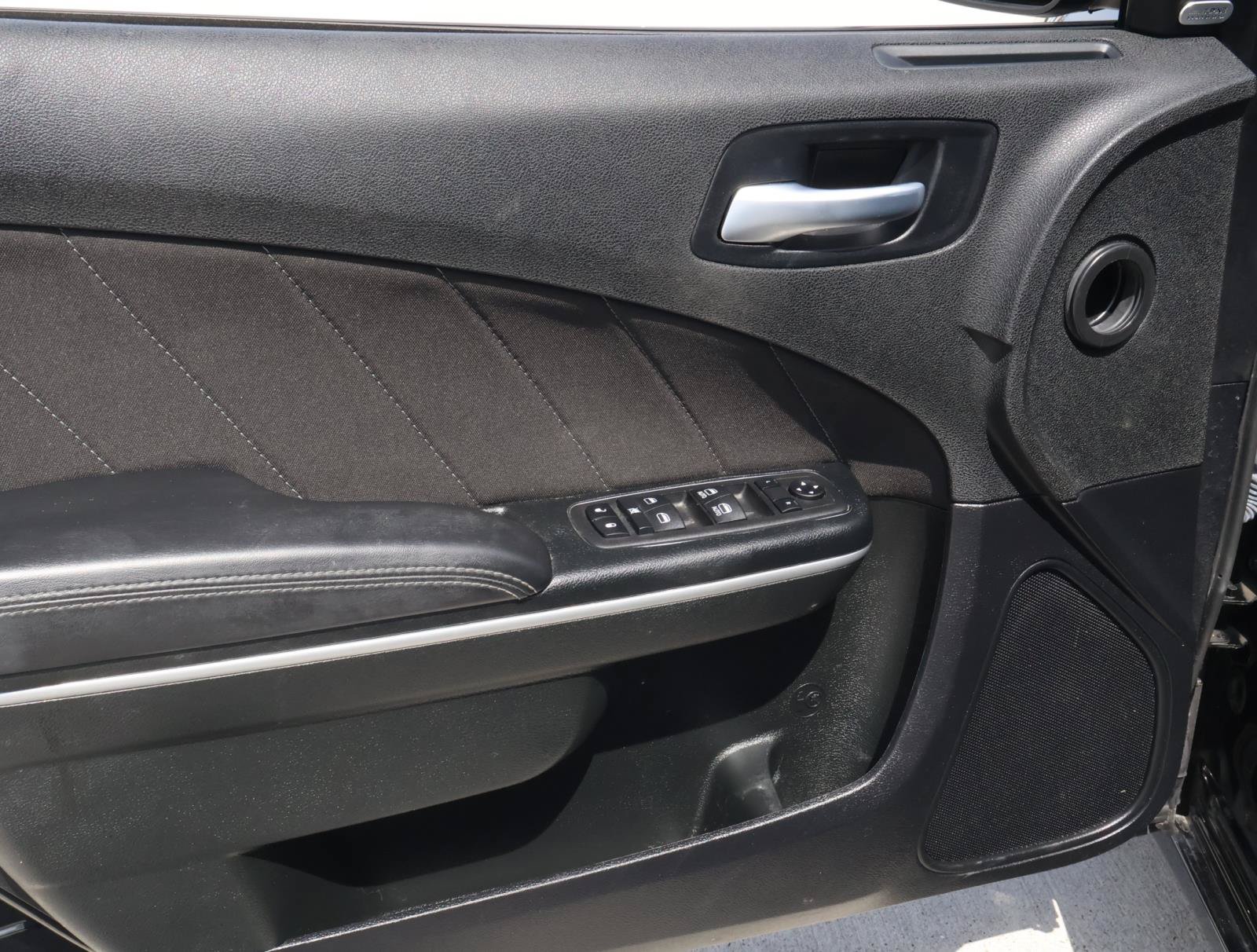 Used 2023 Dodge Charger SXT RWD image 12