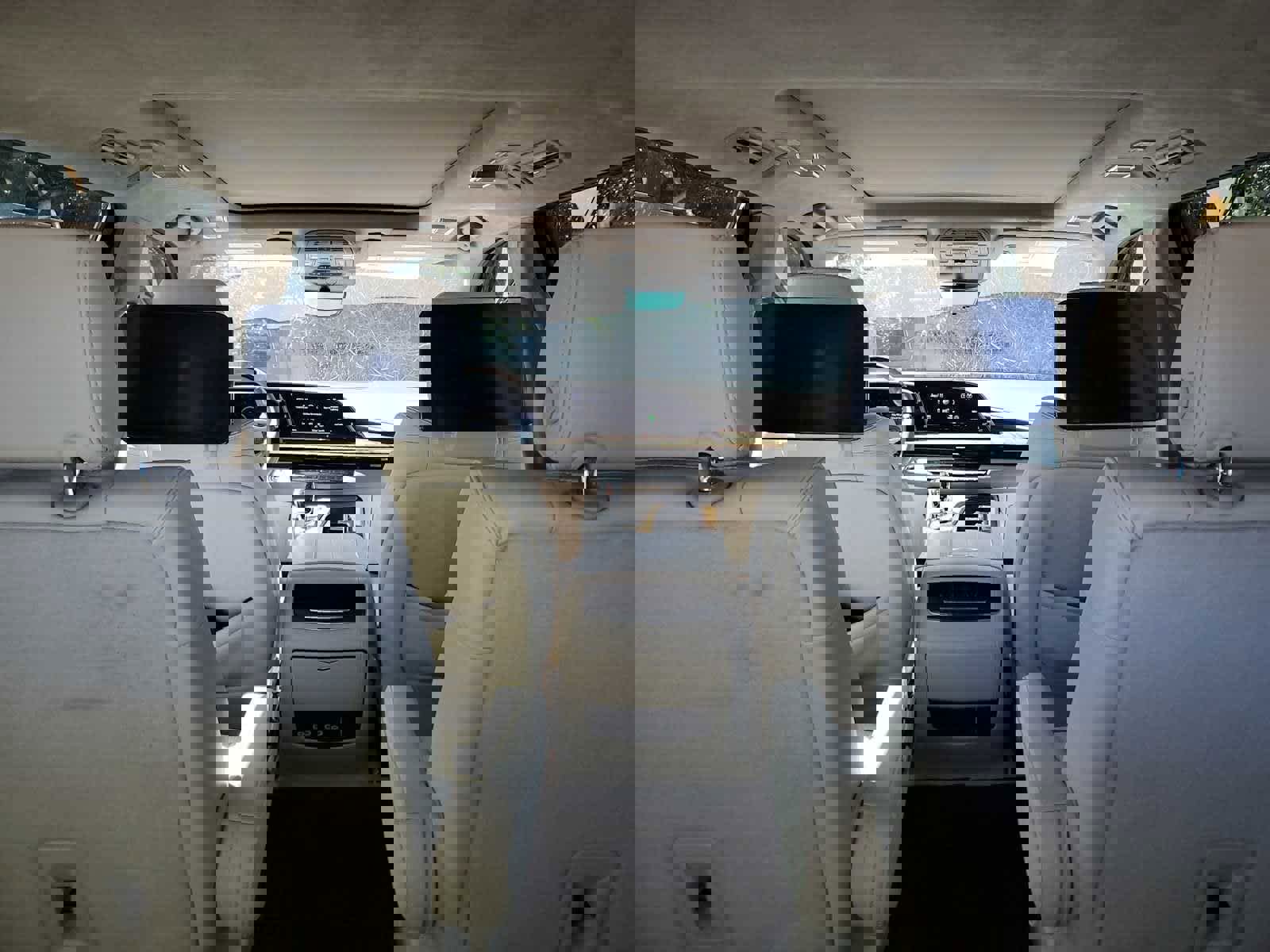 Certified 2024 Cadillac Escalade Sport Platinum w/ LPO, ONYX Package image 22