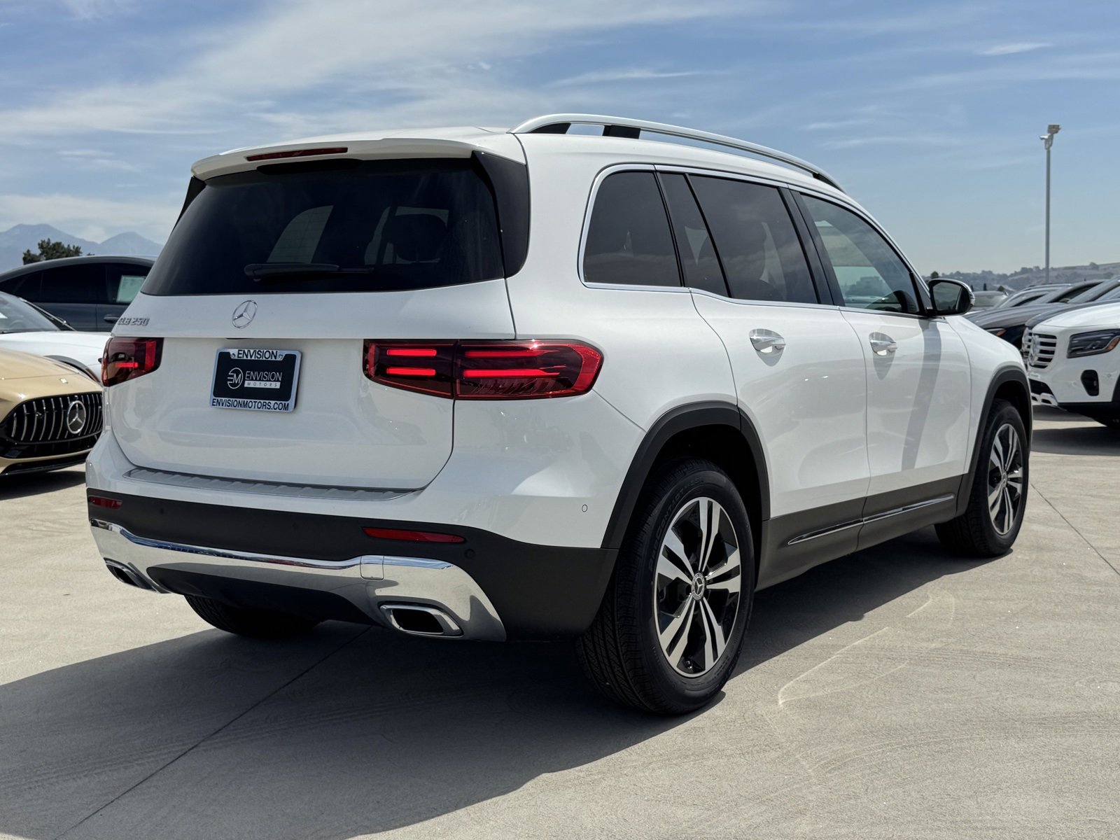 New 2026 Mercedes-Benz GLB 250 image 11