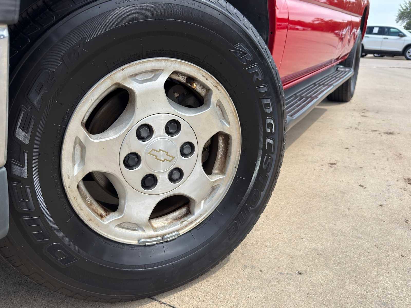 Used 2003 Chevrolet Avalanche 2WD image 3