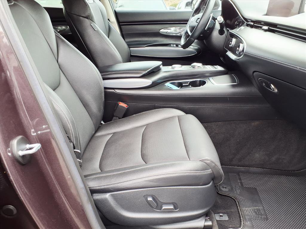 Used 2023 Genesis GV70 2.5T w/ Select Package AWD/4WD image 11