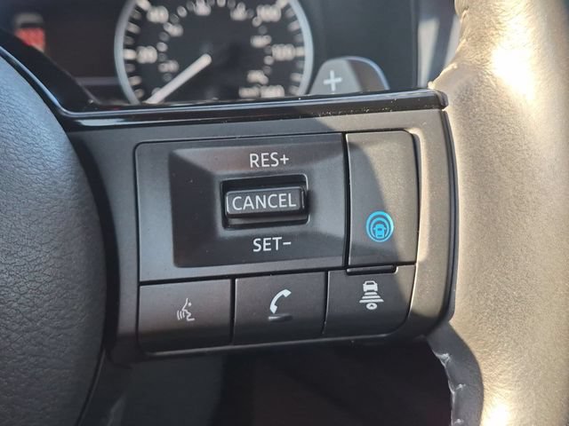 Used 2023 Nissan Pathfinder SL FWD image 19