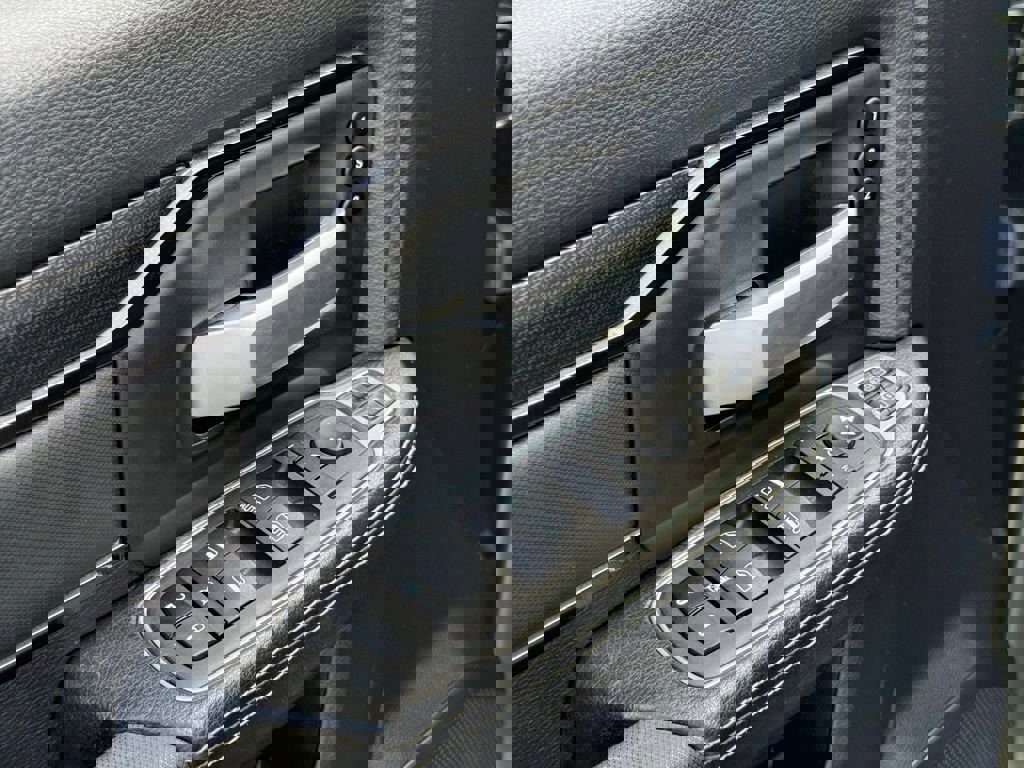 Used 2024 RAM 2500 Rebel image 23