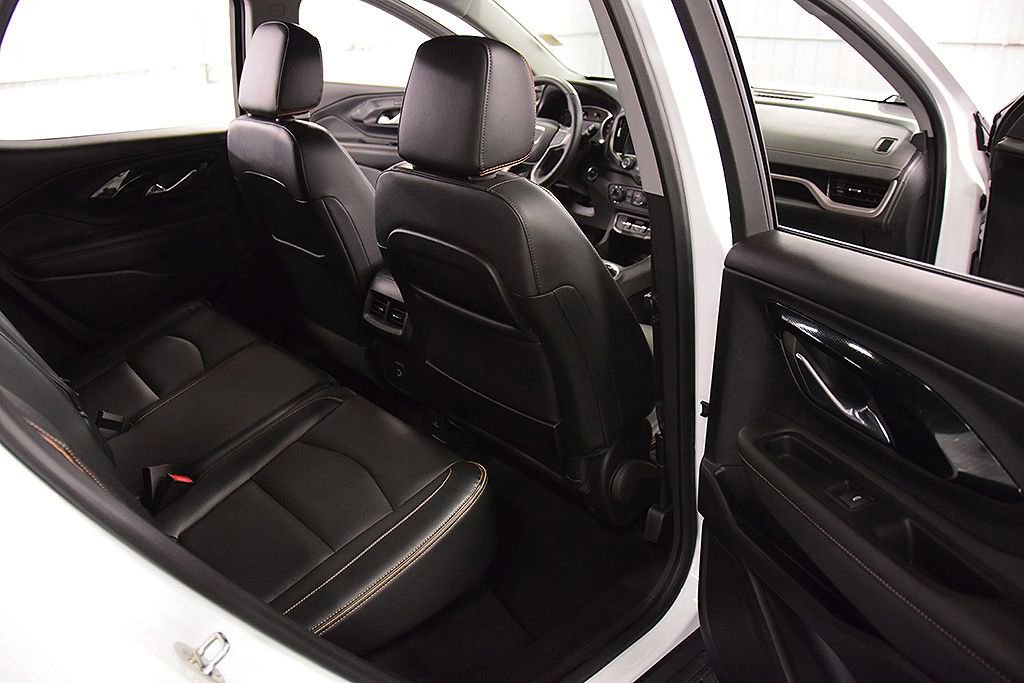 Used 2023 GMC Terrain AT4 w/ LPO, Floor Liner Package AWD/4WD image 30