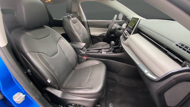 Used 2022 Jeep Compass Limited w/ Elite Group AWD/4WD image 25