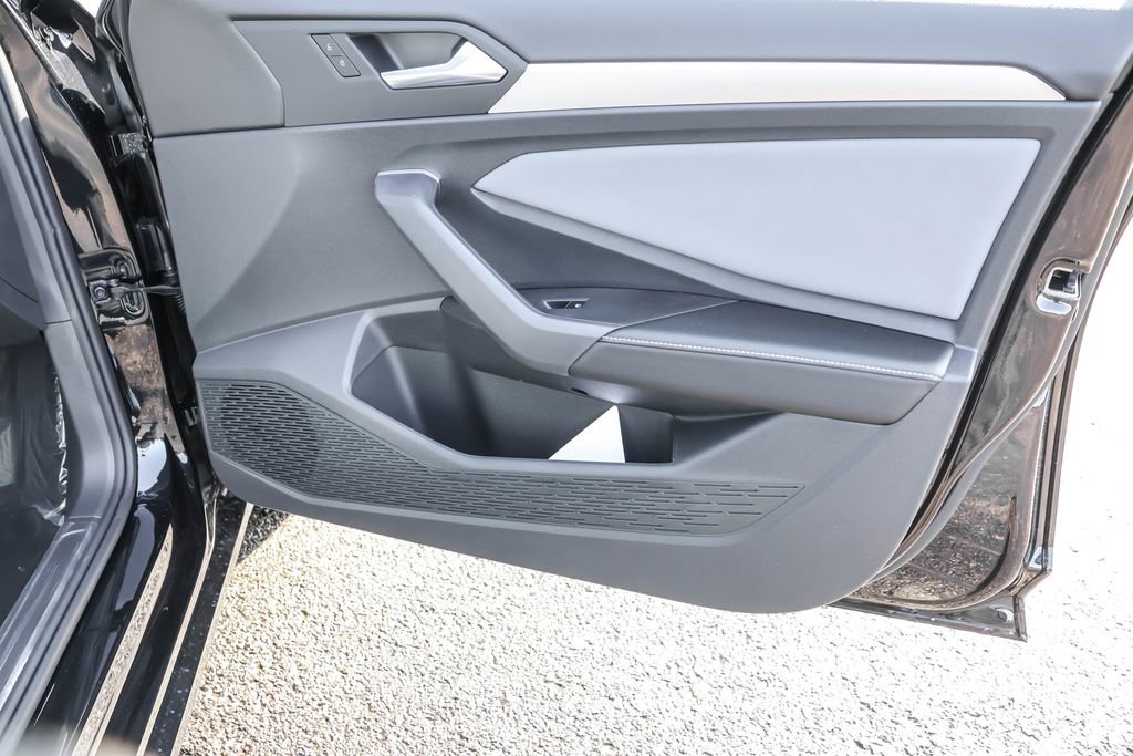 New 2026 Volkswagen Jetta SE FWD image 47