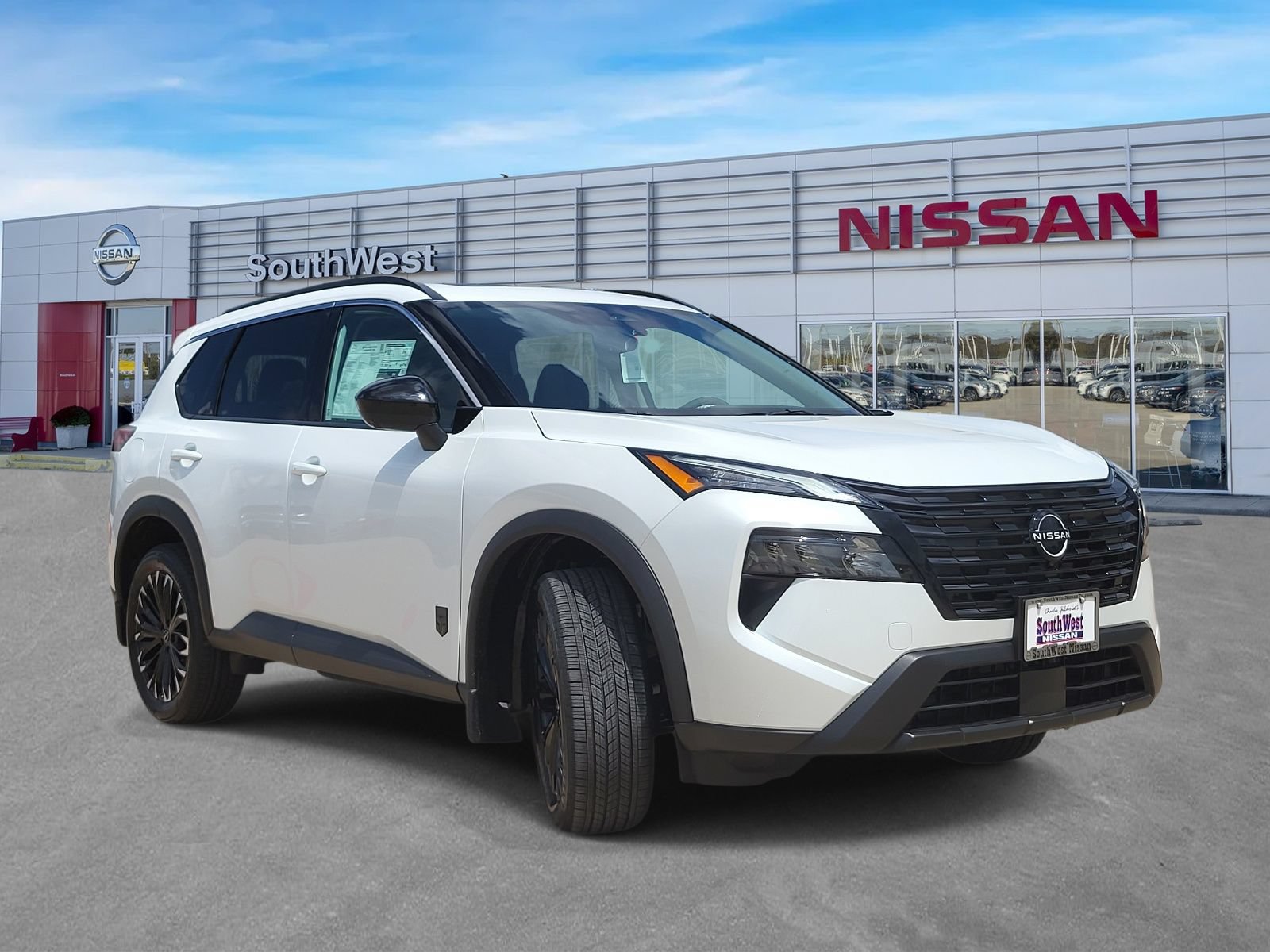 New 2026 Nissan Rogue Dark Armor FWD video 3