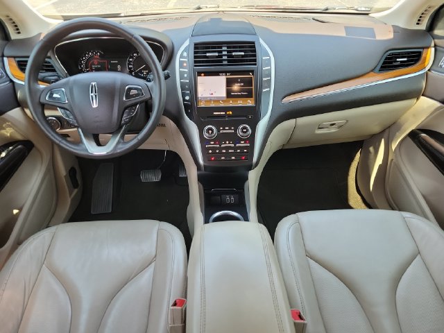 Used 2019 Lincoln MKC Select w/ Select Plus Package FWD image 10