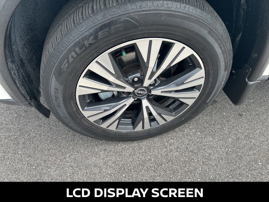 Certified 2023 Nissan Rogue SV w/ SV Premium Package image 11