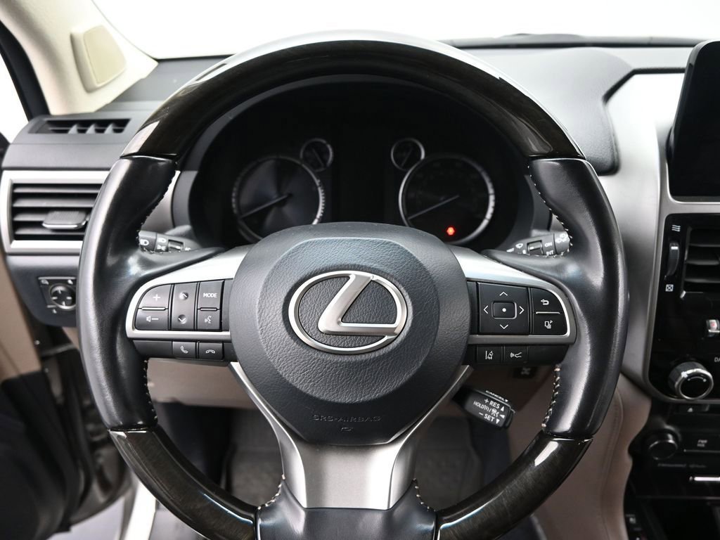 Used 2023 Lexus GX 460 Luxury w/ Sport Design Package image 23
