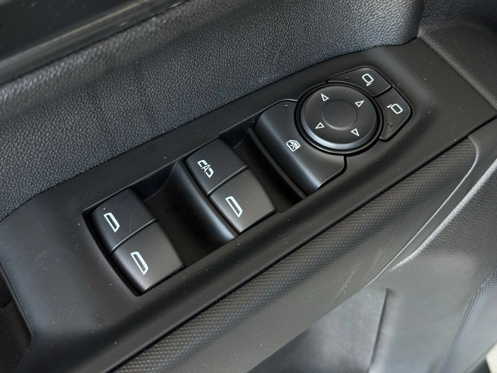New 2026 Chevrolet Silverado 1500 Custom Trail Boss w/ Dark Appearance Package AWD/4WD image 13