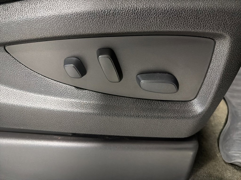 Used 2017 Chevrolet Suburban Premier image 39