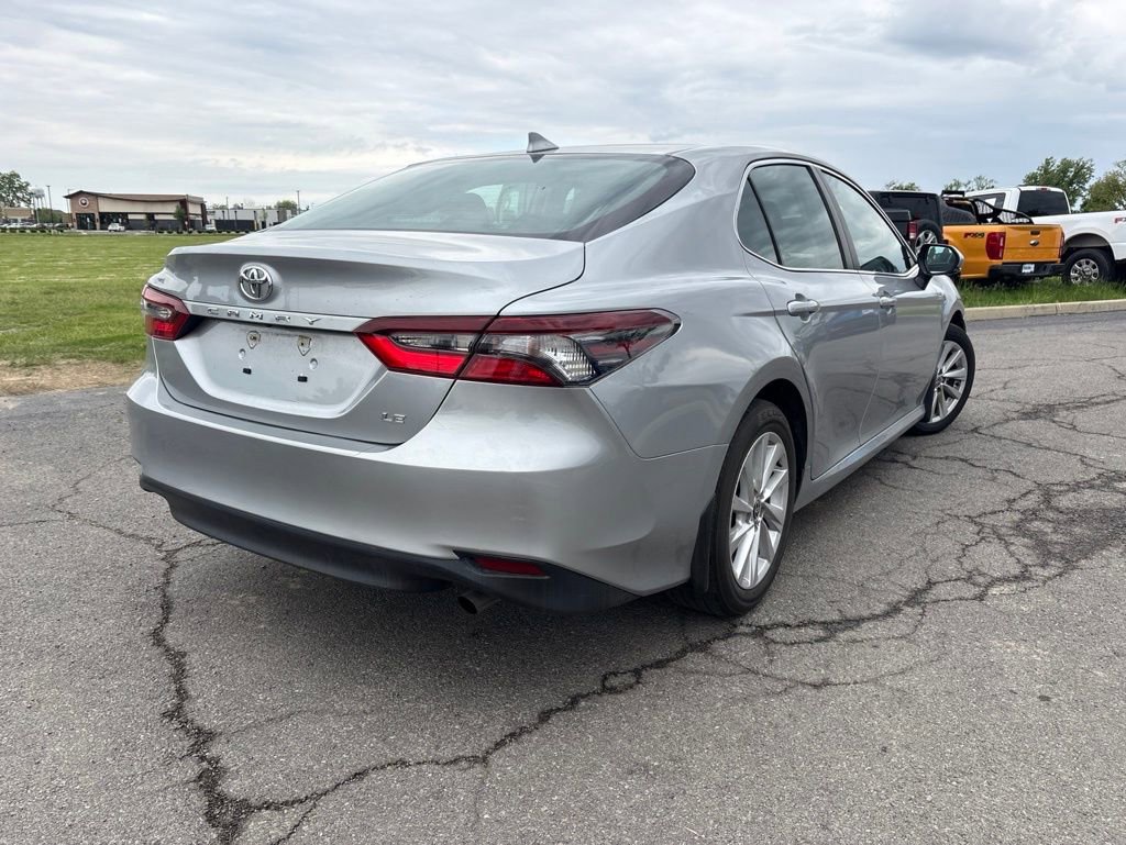 Used 2023 Toyota Camry LE FWD image 9