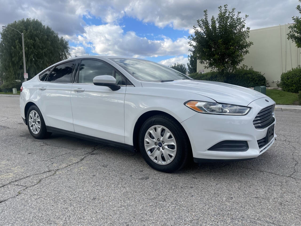 Used 2014 Ford Fusion S image 10