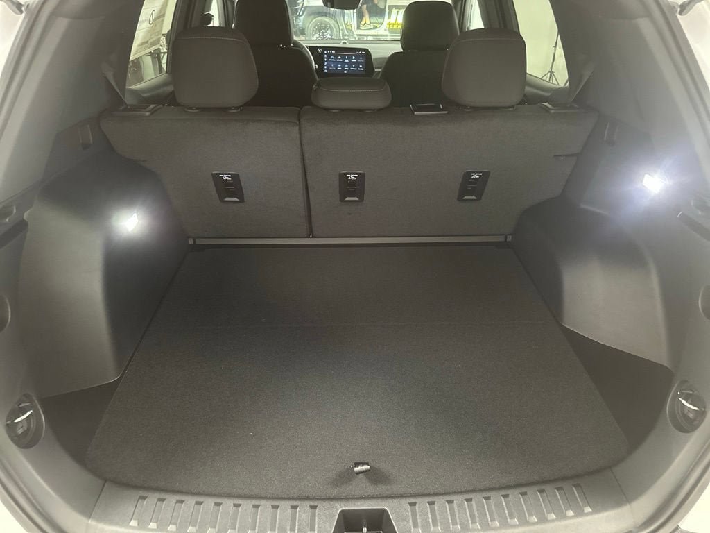 New 2027 Chevrolet Equinox LT FWD image 16