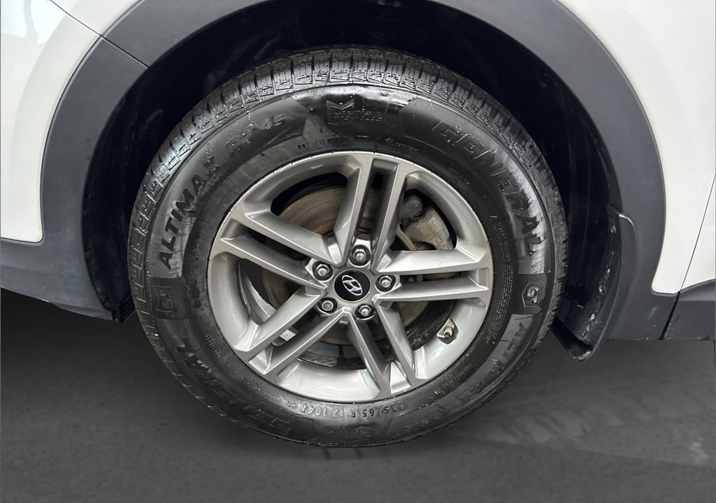 Used 2017 Hyundai Santa Fe Sport image 15